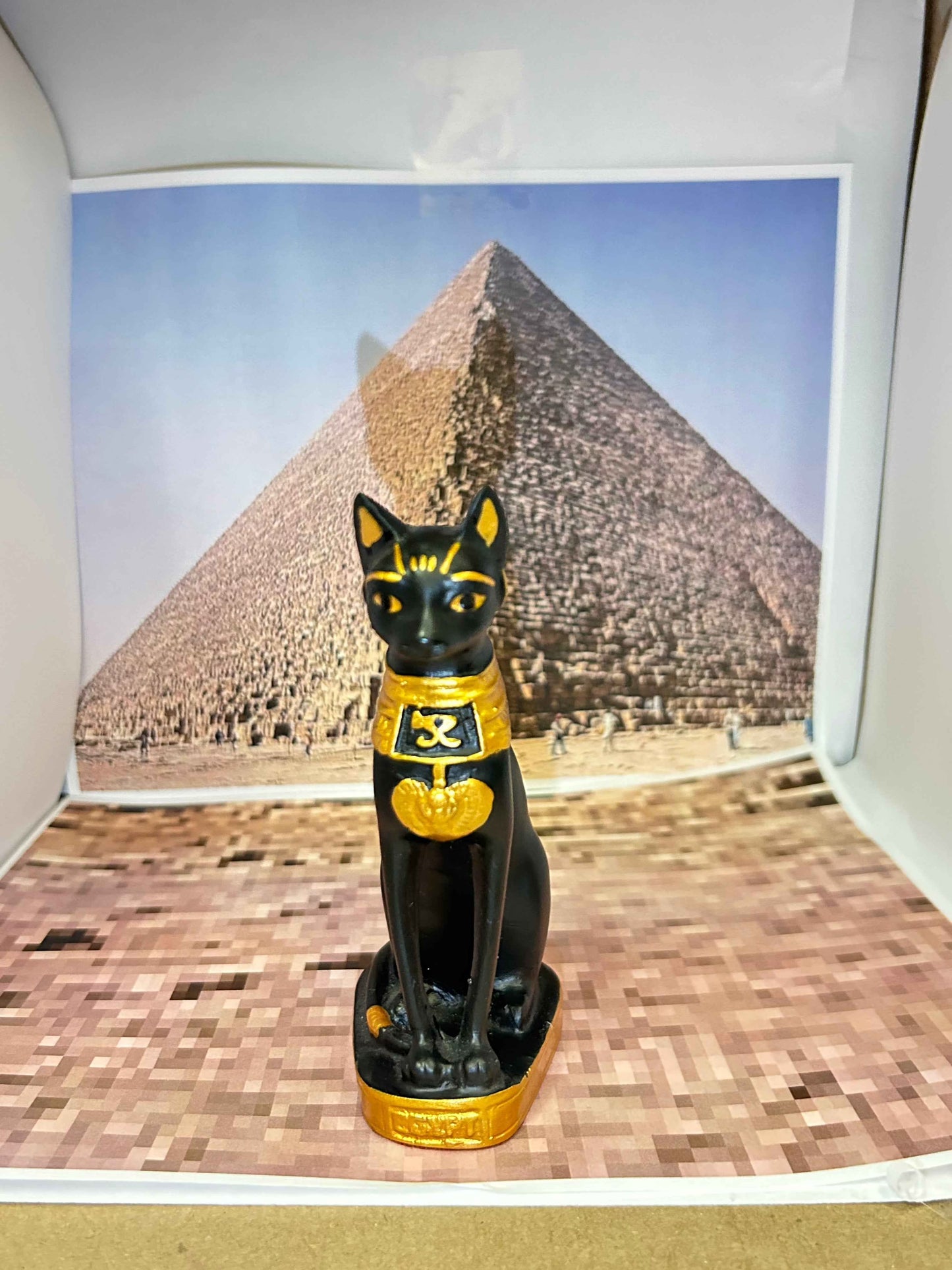 Majestic Egyptian goddess Bastet Statue - A Symbol of Grace and Protection